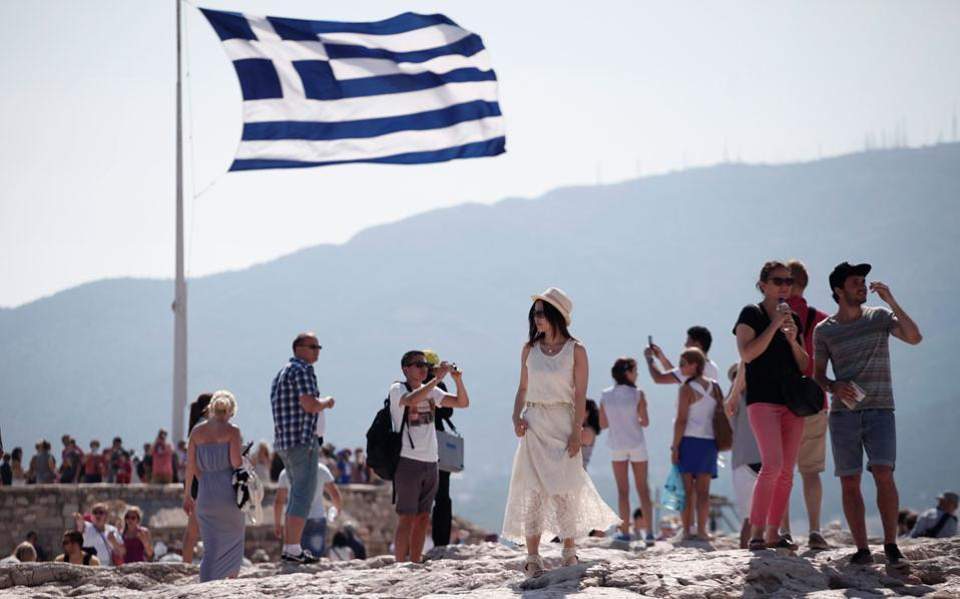 New York Times: Η Ευρώπη μπορεί να κλείσει τα σύνορα σε Αμερικανούς τουρίστες