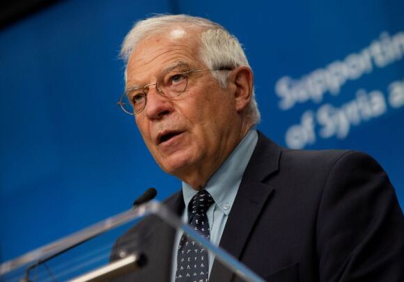 Αντίδραση από ΕΕ για Αγιά Σοφιά: «Λυπηρή η απόφαση να μετατραπεί σε τζαμί»