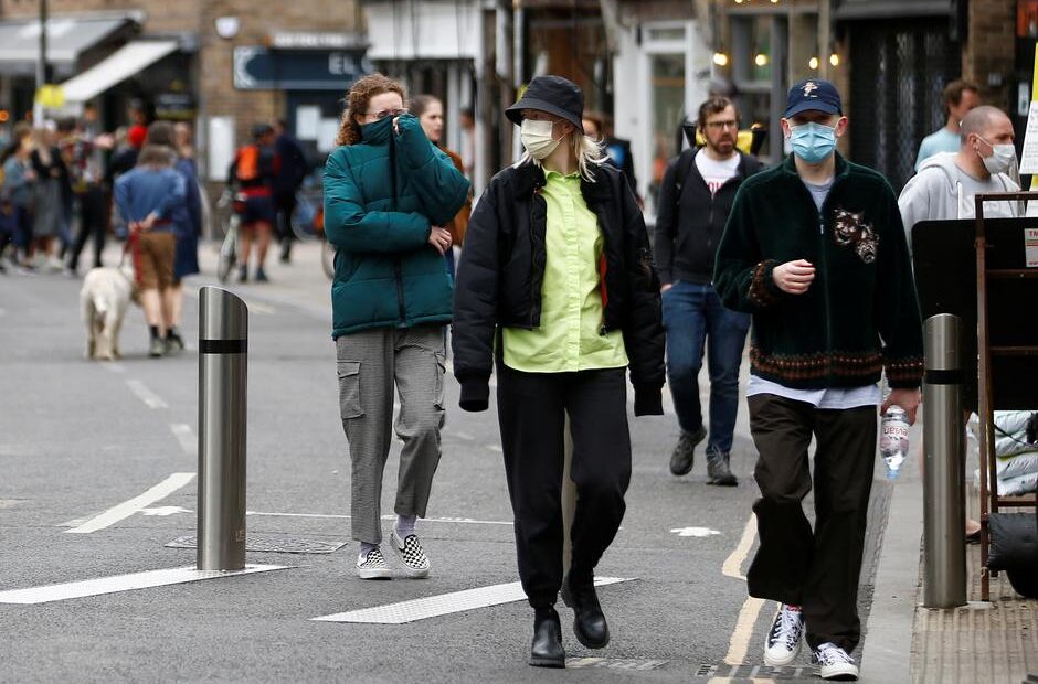 Αρχισαν τα θλιβερά ρεκόρ κρουσμάτων και στη Βρετανία