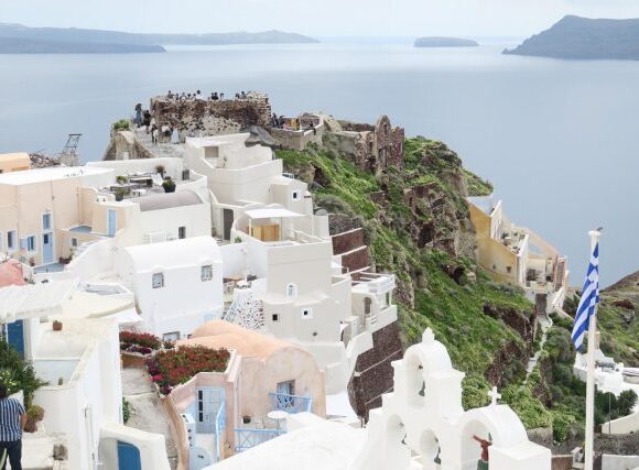 Αυτά είναι τα ελληνικά ξενοδοχεία και νησιά που διακρίθηκαν σε παγκόσμιο και ευρωπαϊκό επίπεδο από το Travel & Leisure