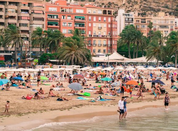 Βαλεαρίδες: Αποτελεί η επιβολή χρήσης μάσκας λόγο για δωρεάν ακύρωση του πακέτου διακοπών;