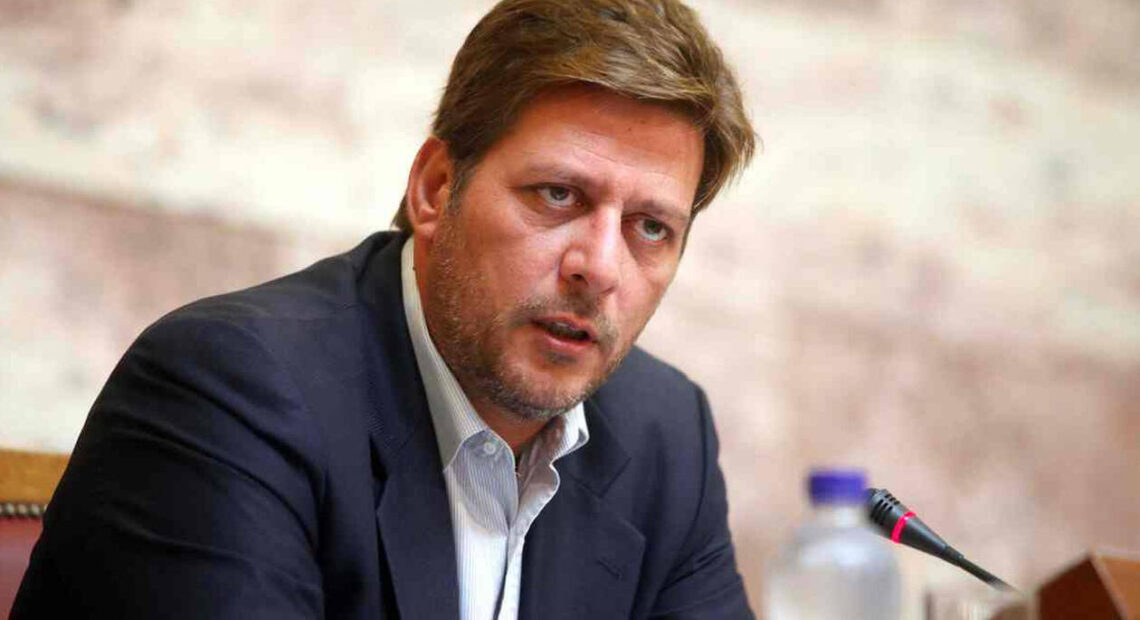 Βαρβιτσιώτης: «Οι φειδωλοί έχουν ράψει με σκληρή κλωστή το πορτοφόλι τους»