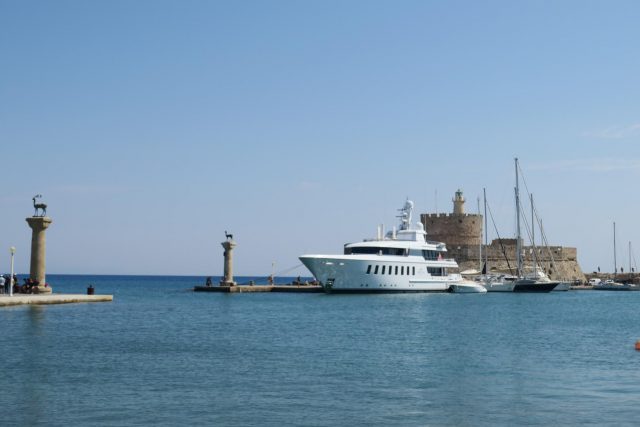 «Γαλαντόμοι» οι Τούρκοι τουρίστες που ταξιδεύουν στην Ελλάδα
