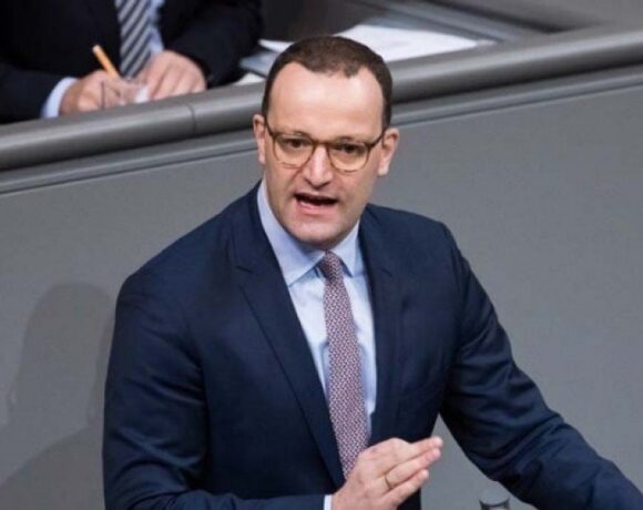 Γερμανία: Υπό εξέταση τα υποχρεωτικά τεστ σε όσους γυρίζουν από χώρες υψηλού κινδύνου