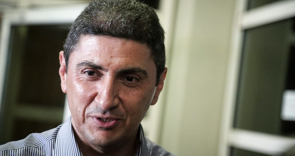 Δεν παίρνει πίσω θητείες και όριο ηλικίας ο Αυγενάκης (video)