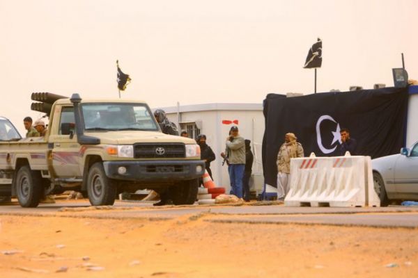 Διπλωματικό «πόκερ» για τη Λιβύη εν μέσω φόβων για γενικευμένη σύρραξη