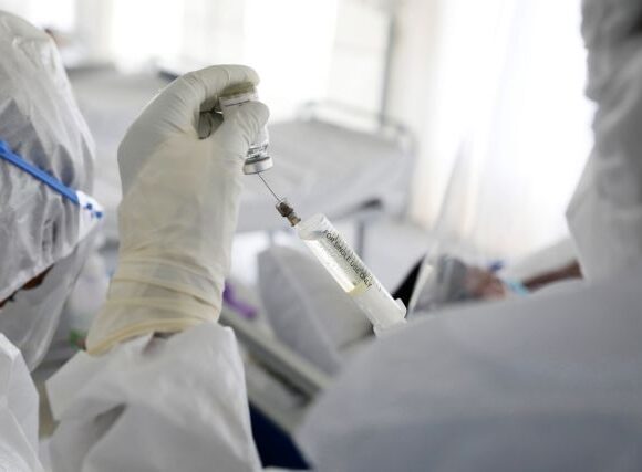ΕΕ : Κίνδυνος ελλείψεων σε σύριγγες για το εμβόλιο κατά του κοροναϊού
