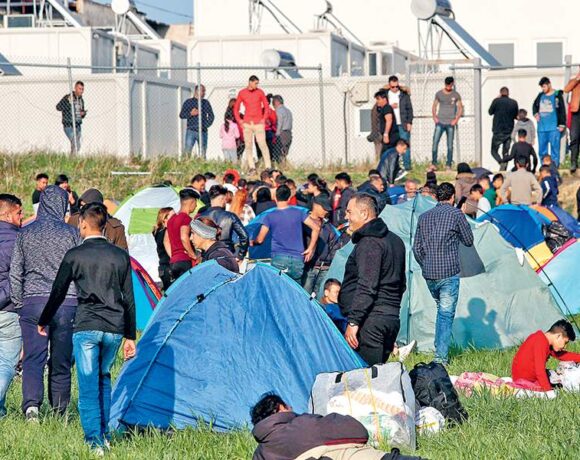 ΕΕ: Τον Σεπτέμβριο πιθανότατα η πρόταση για το νέο Σύμφωνο για τη Μετανάστευση και το Άσυλο