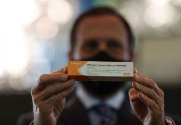 Εμβόλιο : Η χώρα που μας επιτρέπει να ελπίζουμε για την εξάλειψη του κοροναϊού