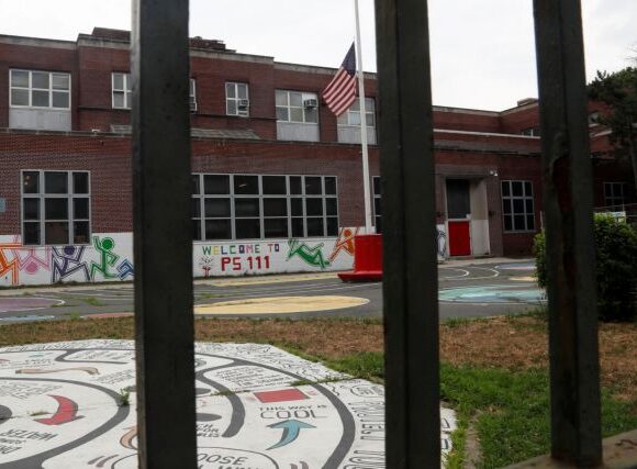 ΗΠΑ – κοροναϊός: Ετοιμάζονται για επαναλειτουργία των σχολείων το φθινόπωρο χωρίς σχέδιο