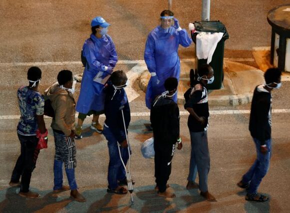 Θετικοί στον κοροναϊό 65 από τους 94 πρόσφυγες που διασώθηκαν στη Μάλτα