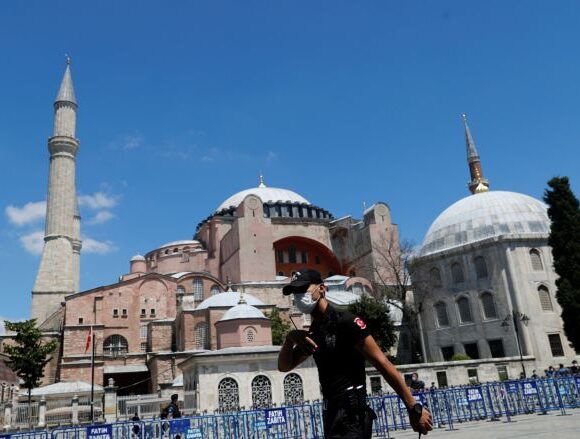 Ιμάμης του Μιλάνου : Τάσσεται κατά της μετατροπής της Αγίας Σοφίας σε τζαμί