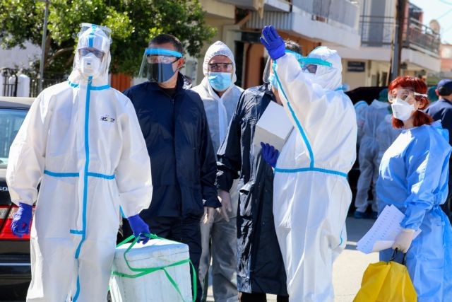 Κορωνοϊός: Δεκάδες διάσπαρτα κρούσματα σε 10 περιφέρειες – Πιο αυστηρά μέτρα εισόδου