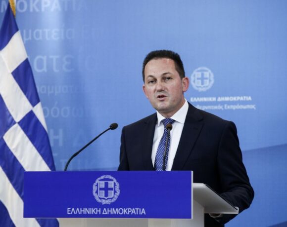 Πέτσας: Περισσότερα τεστ όσο προχωρά ο Ιούλιος και αυξάνονται οι αφίξεις