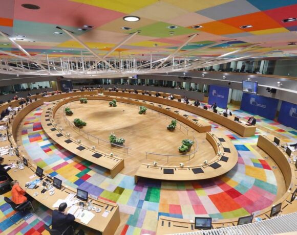 Σύνοδος Κορυφής: Διέκοψε για «διάλειμμα» δύο ωρών