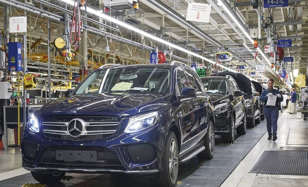 Daimler: Αναστέλλειτην παραγωγή Sedans σε ΗΠΑ και Μεξικό, μετά τις ζημίες 1,68 δισ