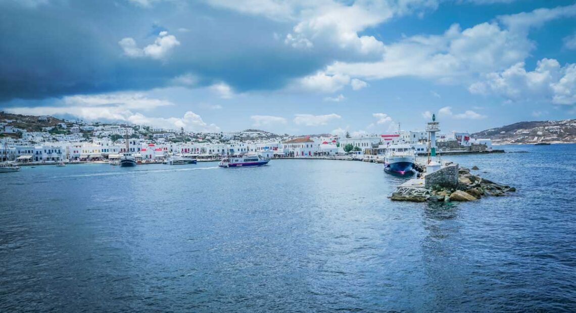 Greece In Top 5 Most Searched Quarantine Free Destinations For Brits