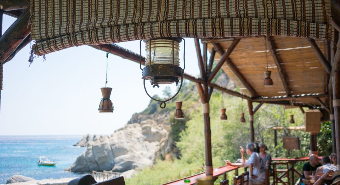 Survey: 44% Of Greeks Will Skip Vacation This Summer