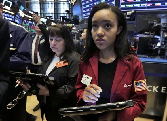 Wall Street: Σε ρεκόρ ο Nasdaq, απώλειες για Dow Jones, και S&p 500