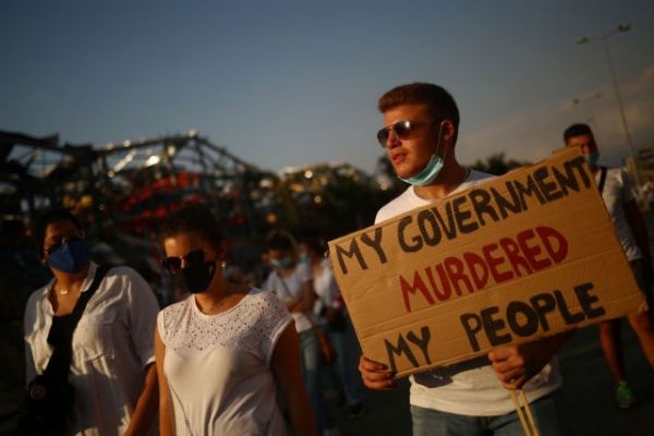 Βηρυτός : Ξεχειλίζει η οργή για τους 171 νεκρούς της φονικής έκρηξης