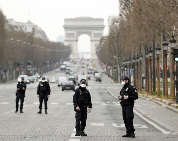 Γαλλία: Νέο ρεκόρ ημερήσιων κρουσμάτων μετά την άρση των μέτρων καραντίνας, στα 2