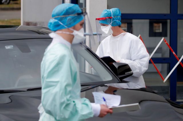 Γαλλία: Σε υψηλό τεσσάρων μηνών ο αριθμός των ημερήσιων κρουσμάτων κοροναϊού