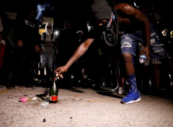 ΗΠΑ : Ποιος είναι ο έφηβος που έσπειρε τον θάνατο στη διαδήλωση του Ουισκόνσιν