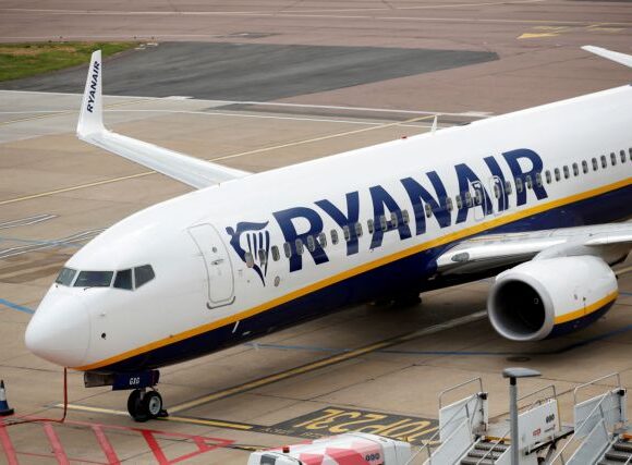 Θρίλερ στον αέρα: Καταδιωκτικά συνόδευσαν αεροσκάφος – Συνελήφθησαν ύποπτοι τρομοκράτες