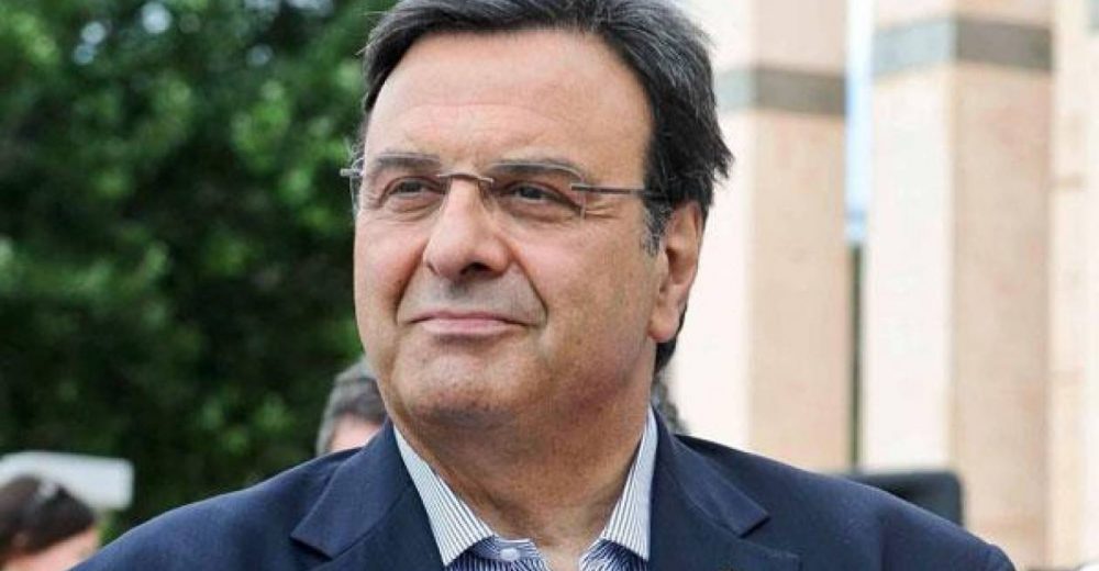 Κούβελος και τετράδα διαψεύδονται διαρκώς