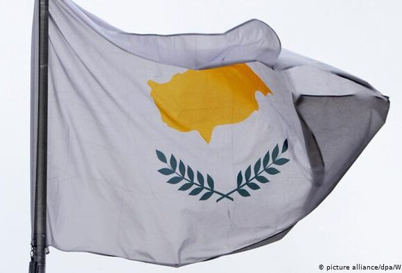 Κύπρος: Μονά θρανία και μάσκες στα σχολεία