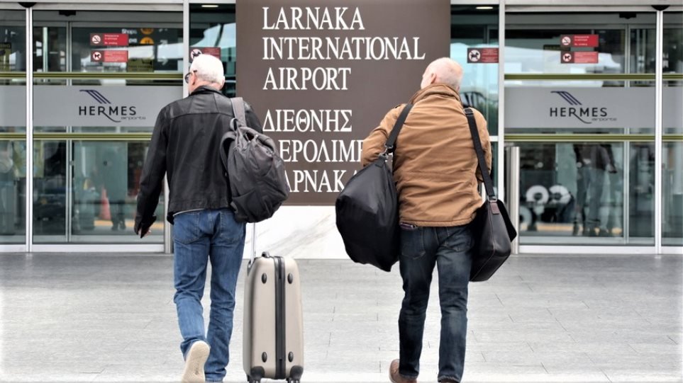 Κύπρος: «Ταξιδιωτική υποβάθμιση» της Ελλάδας μετά την αύξηση των κρουσμάτων