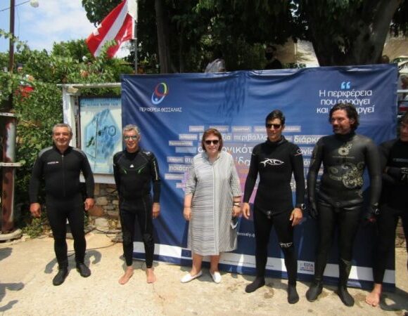 Λαμπερά εγκαίνια για το πρώτο υποβρύχιο μουσείο στην Ελλάδα [εικόνες & βίντεο]