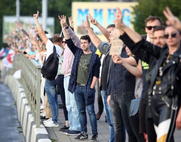 Λευκορωσία : Ο Λουκασένκο απειλεί να απολύσει όσους συμμετέχουν σε αντικυβερνητικές διαδηλώσεις