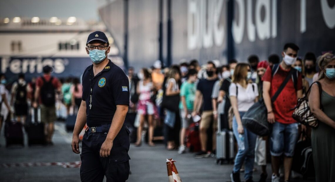 Μέτρα για κορωνοϊό: Πάνω από 400 παραβιάσεις – Πρόστιμο €5