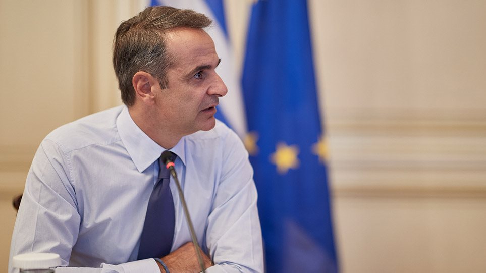Μειώσεις φόρων και εισφορών θα ανακοινώσει ο Μητσοτάκης