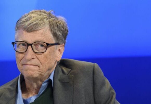 Ο Bill Gates προβλέπει πως ο κοροναϊός θα τελειώσει μέχρι τα τέλη του 2021