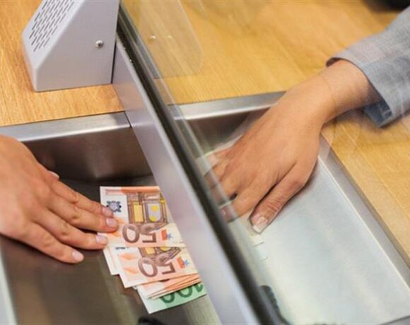 Πως κινήθηκαν οι καταθέσεις μετά από 50 μήνες Capital Controls
