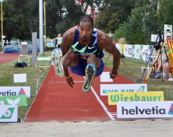 Ρεκόρ χρονιάς για τον Τέιλορ