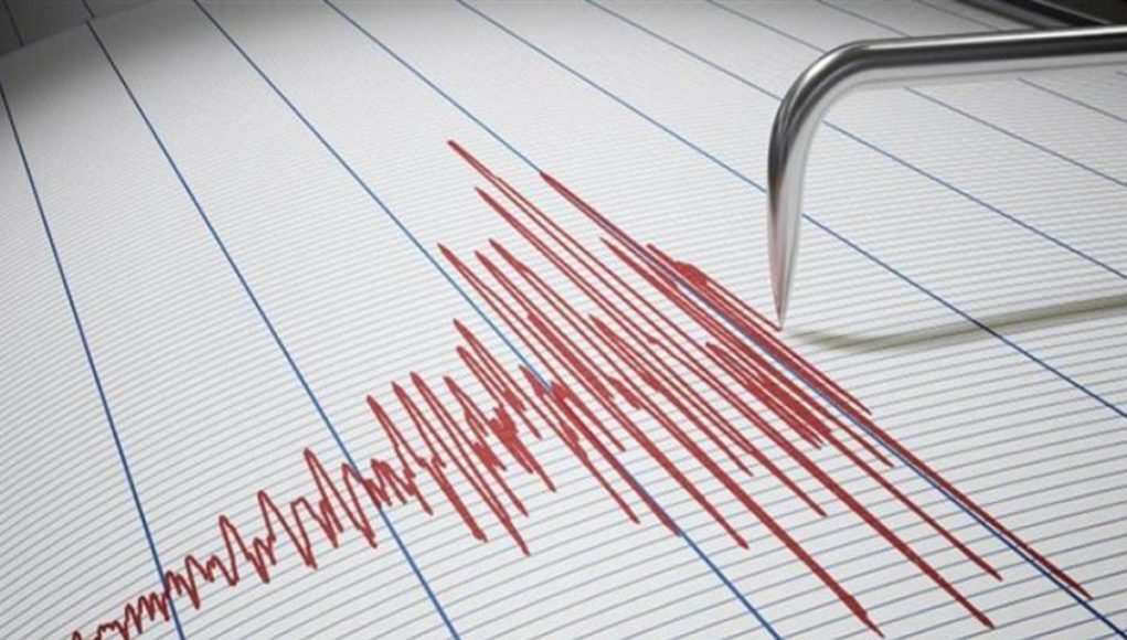 Σεισμική δόνηση 6,9 βαθμών ανοιχτά της Ινδονησίας