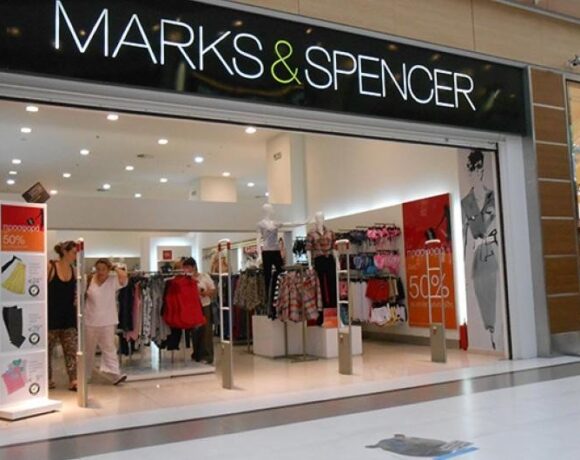 Σοκ και δέος στο βρετανικό λιανεμπόριο: Τα Marks & Spencer ανακοίνωσαν 7