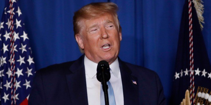 Τραμπ: Καλεί τους υποστηρικτές του να μποϊκοτάρουν… τα ελαστικά Goodyear