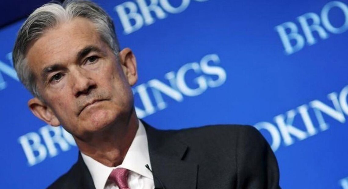 Fed: Αλλαγή στρατηγικής με το πιστόλι στον κρόταφο – Θα καταφέρει να ανορθώσει την οικονομία των ΗΠΑ;