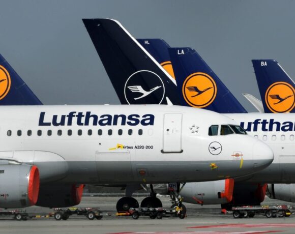 Lufthansa: Τα πληρώματα καμπίνας στηρίζουν τις συμφωνίες μείωσης κόστους