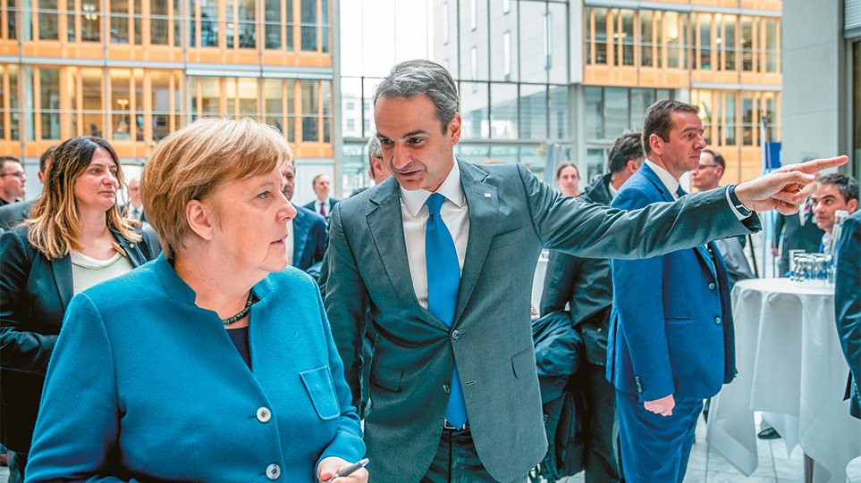 O Μητσοτάκης ενημέρωσε την Μέρκελ για την τουρκική προκλητικότητα