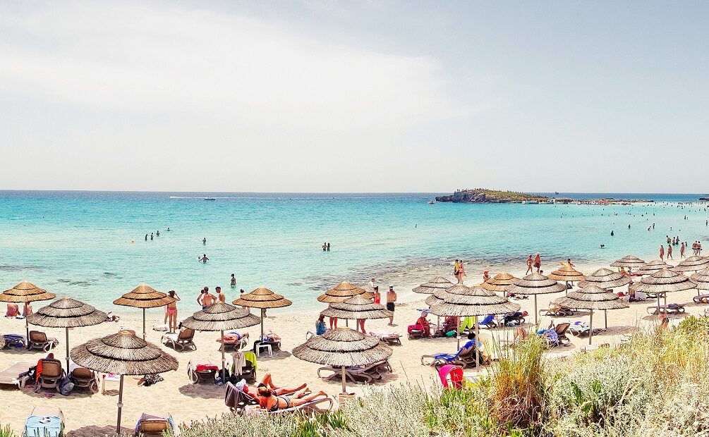 Study: Coronavirus Affecting Leisure Travel More
