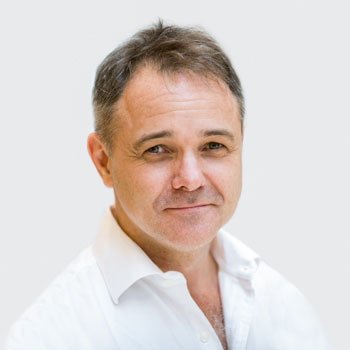 Βρετανός ειδικός : Οι παγκόσμιοι ηγέτες δημιουργούν «φρούδες ελπίδες» για το εμβόλιο του κοροναϊού