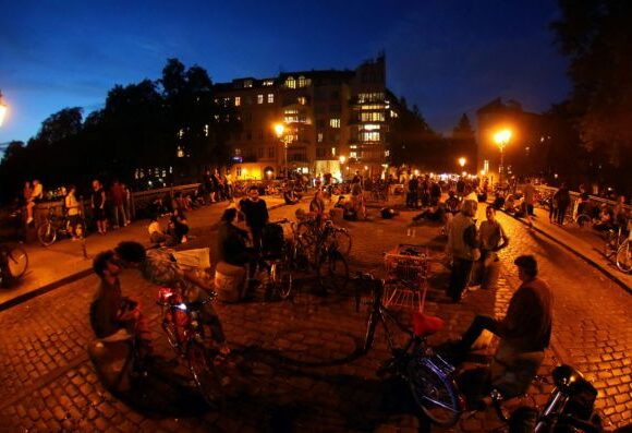 Γερμανία: Αυστηρά μέτρα μετά τα δεκάδες κρούσματα κοροναϊού σε πάρτι