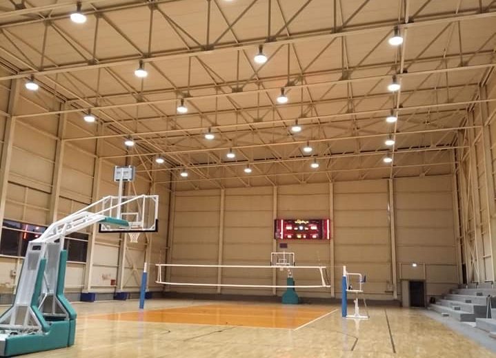 Η Αντίκυρα και τα… Θεία