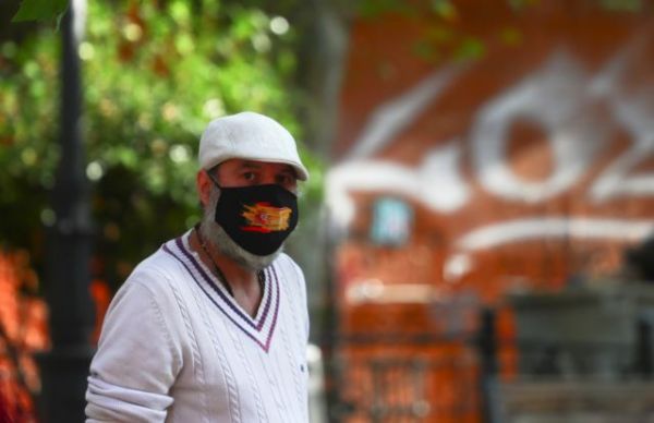 ΗΠΑ : Παλινδρομήσεις του Cdc για τον τρόπο μετάδοσης του κοροναϊού προκαλούν σύγχυση στους πολίτες