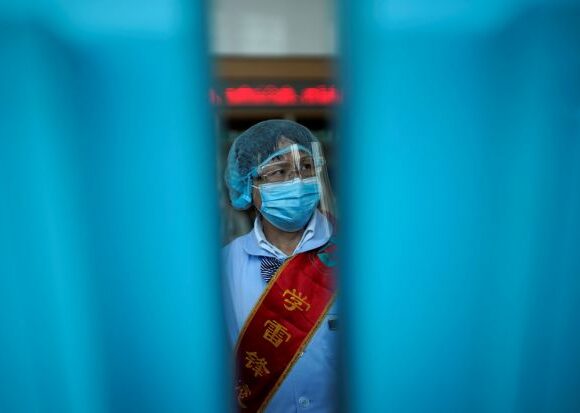 Κοροναϊός : Πάνω από 860.000 οι νεκροί – Τουλάχιστον 26 εκατ